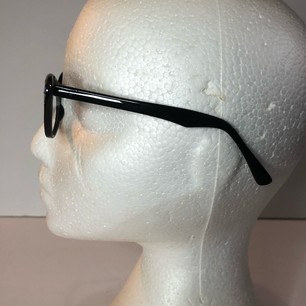 Woman’s fashion cat eye glasses - Picture 8 of 15